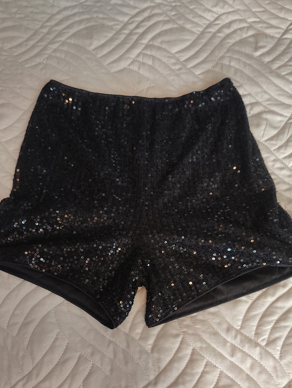 Shorts 70s Disco Retro Holiday Black Sequin High-Waist Women’s Shorts Size XS